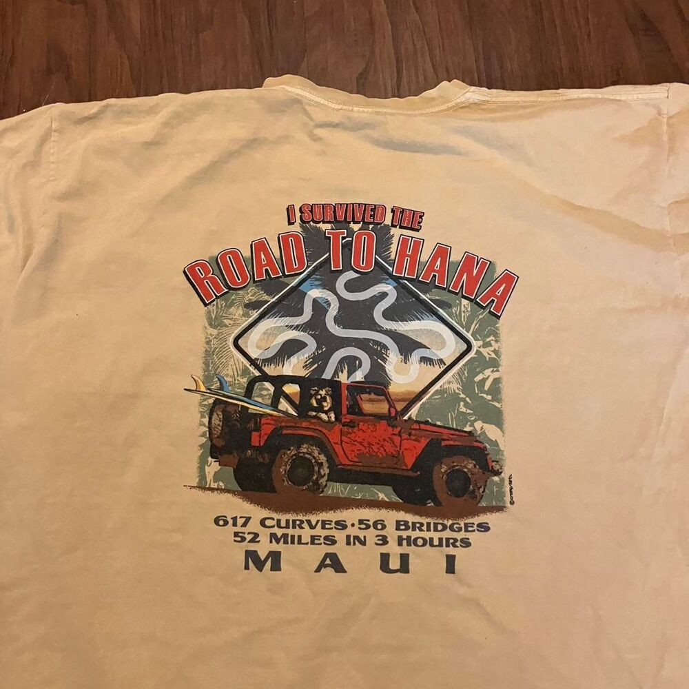 Crazy-shirts Men's Cream and Tan T-shirt